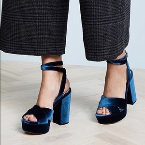 ISO… Sam Edelman blue velvet heels in size 8.5 or 9.